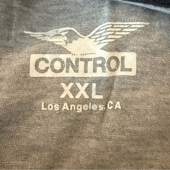 Unisex The Guess Who Long Sleeve Band Tee - Picture 4 of 4